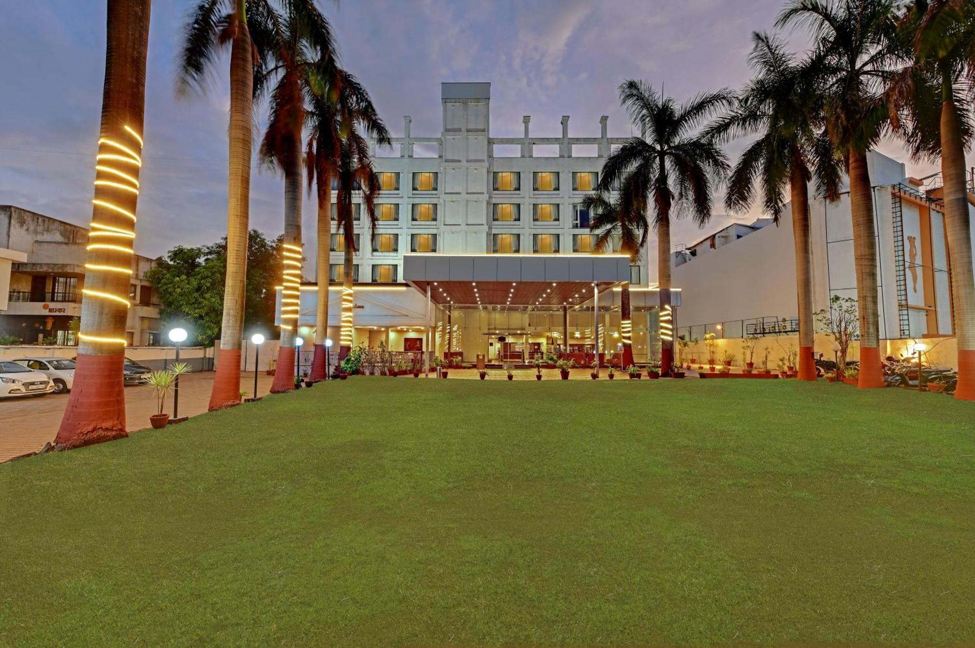 Quality Inn Regency, Nashik Extérieur photo